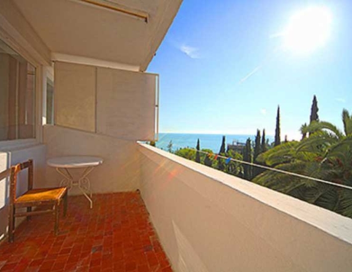 Люкс 2-местный 2-комнатный - Дом отдыха «Колхида» Гагра