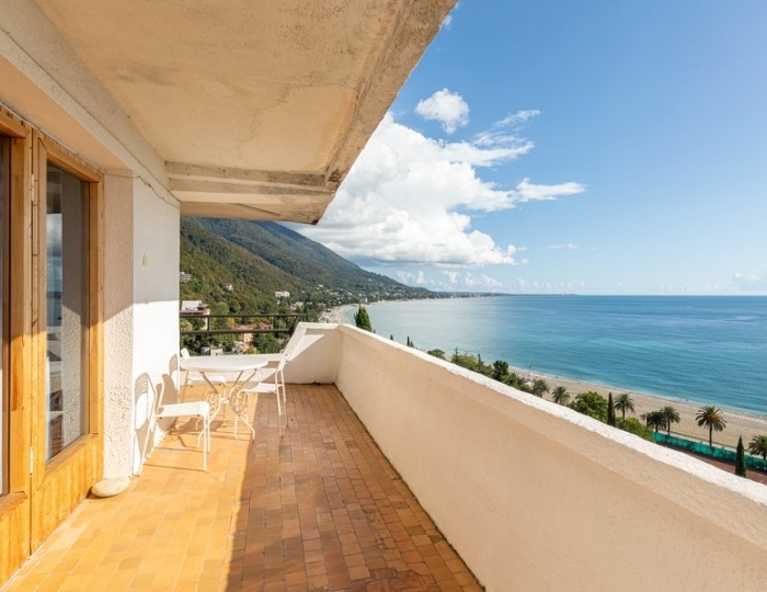 Люкс 3-местный 1-комнатный - Дом отдыха «Колхида» Гагра