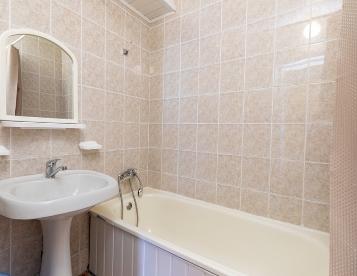 Люкс 3-местный 1-комнатный - Дом отдыха «Колхида» Гагра